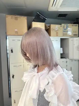 ミディアム カラー 🪄池袋ハイトーン 🪄ブリーチカラーのヘアスタイル