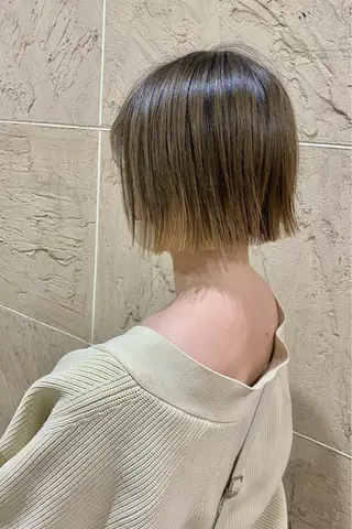 ミディアム カラー 菊地 紗矢のヘアスタイル