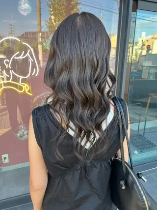 カラー 西原 愛紗のヘアスタイル