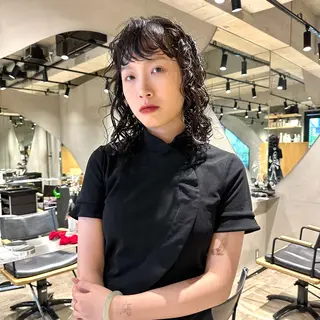 ミディアム パーマ 🌈圧倒的デザイン パーマ　関和希のヘアスタイル