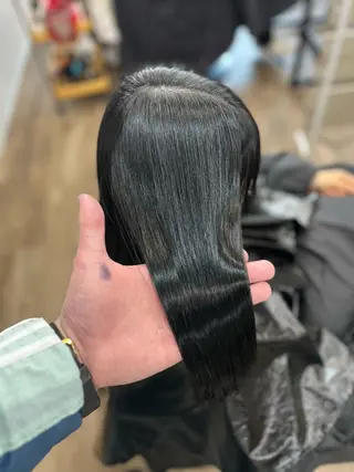 セミロング 美髪縮毛矯正 柳田尚紀のヘアスタイル