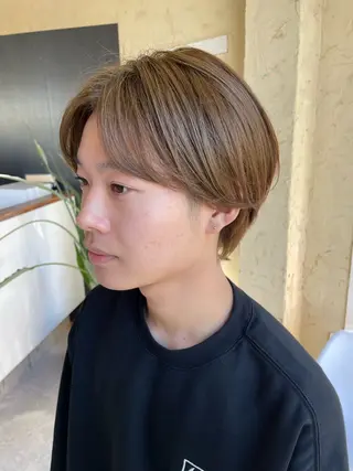 ショート カラー 橋村 碧人のヘアスタイル