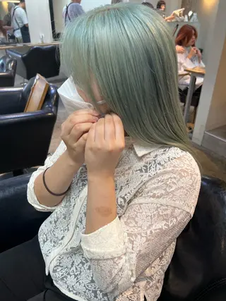 セミロング 東のりか/ハイトーン ブリーチカラー/ボブのヘアスタイル