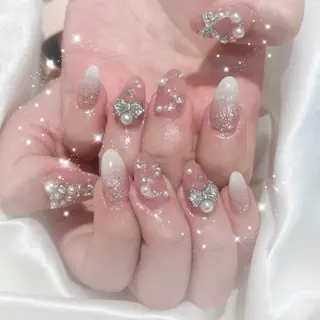 ネイル Kanon 🤍のネイルデザイン