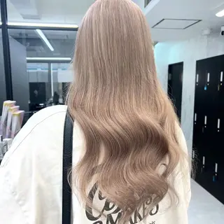 ロング カラー シールエクステ特化 ハイトーン、NANAのヘアスタイル
