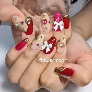 ネイル フラワー ムーンのネイルデザイン