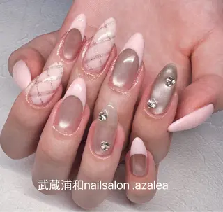 ネイル R inのネイルデザイン