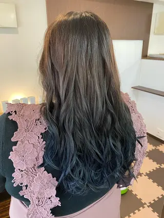 ロング カラー 堀内 七海のヘアスタイル
