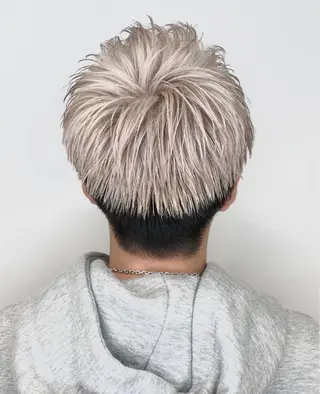 ショート メンズ 森本 笑のヘアスタイル