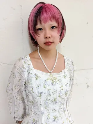 ショート 垢抜け/レイヤー/ ハイトーン/アスナのヘアスタイル