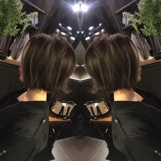 ショート カラー 吉本 yoshimotoのヘアスタイル