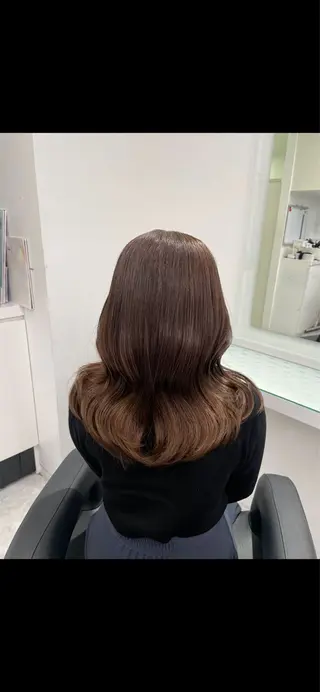 セミロング カラー ❄最強かわいいカラー ❄️MINA❄️のヘアスタイル