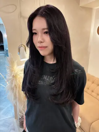 ロング カラー ミルクティ/ピンク/ レイヤー/yuriaのヘアスタイル