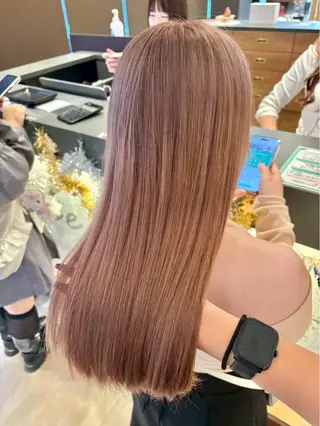 ロング わだ まゆのヘアスタイル