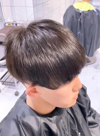 ショート パーマ ヘアアレンジ メンズ Loy所属・メンズヘア特化 パーマ 縮毛矯正🔷のヘアスタイル