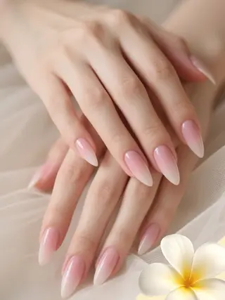 ネイル U·Mi nail salon所属・U·MI 上野御徒町店のネイルデザイン