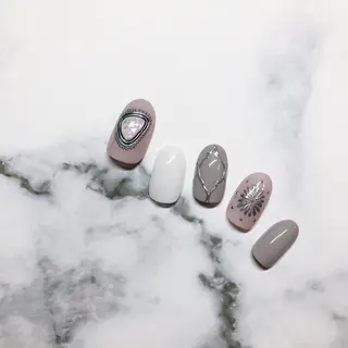 ネイル 🌞💜 KAORI 🌴のネイルデザイン