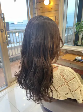ロング 透明感color吉田 沙羅のヘアスタイル