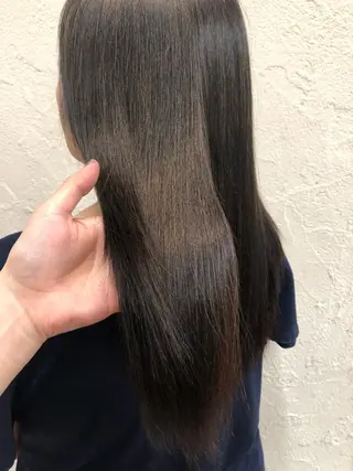 セミロング カラー 桑原 菜摘のヘアスタイル