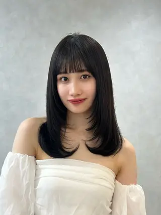 ミディアム カラー ❤️ショートカット ・顔周りカット❤️のヘアスタイル