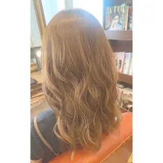 ロング カラー ヘアアレンジ ひろ美容室所属・🧸𓂃 momoka 𓋜のヘアスタイル