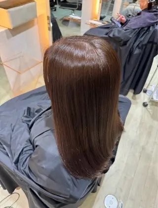 セミロング tidehair所属・tidehair こうき Wカラーのヘアスタイル