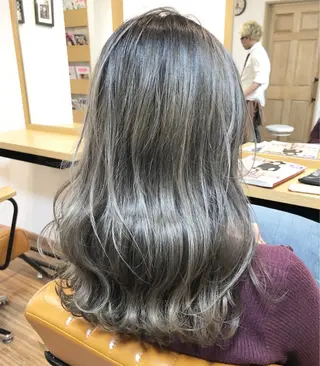 セミロング カラー ヘアアレンジ 遠藤 拓馬のヘアスタイル