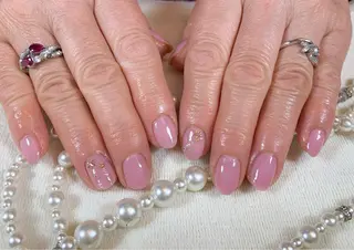 ネイル 手塚 里奈のネイルデザイン