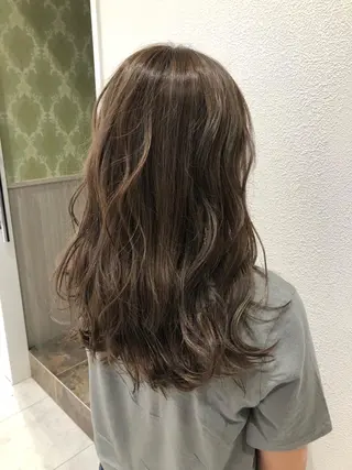 セミロング 岸 保奈美のヘアスタイル