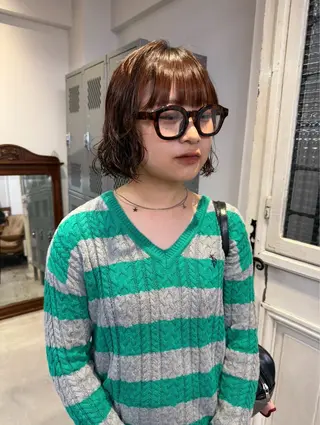 ショート パーマ 甲斐 千尋のヘアスタイル