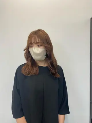 セミロング sunc所属・梅田l大人韓国ヘア レイヤー×艶カラーのヘアスタイル