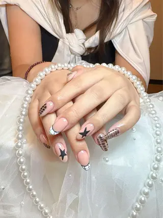 ネイル リセス 高田馬場のネイルデザイン