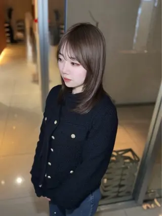 セミロング 髪質改善特化美容師 🕊️鳥田勇🕊️のヘアスタイル