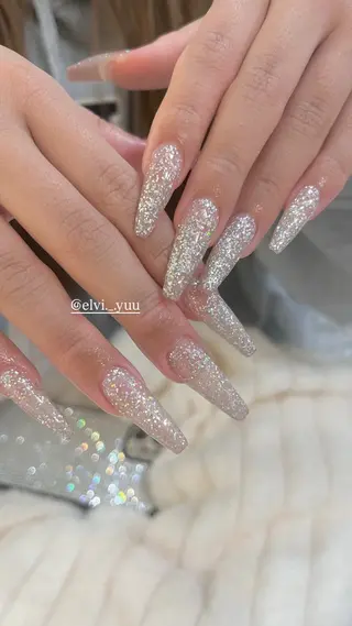 ネイル SALON ELVI.所属・SALON ELVI.のネイルデザイン