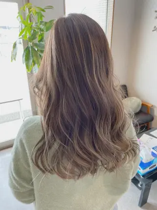 セミロング カラー 山本 貴弘のヘアスタイル
