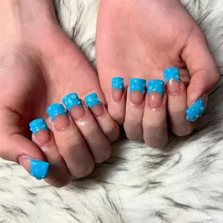 セミロング mao .のネイルデザイン