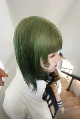 カラー ハッシュレイヤー/ ハイトーン/senaのヘアスタイル