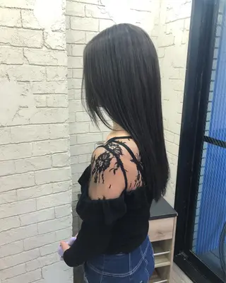 ロング カラー 🔥ブリーチカラー 槙川のヘアスタイル