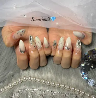 ネイル b.nari nailのネイルデザイン