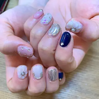 ネイル GO TODAY シェアサロン 表参道Colore店所属・K. Ayanaのネイルデザイン