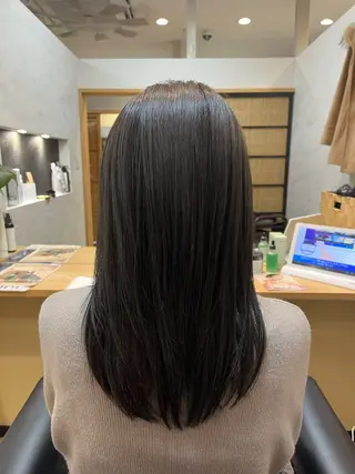 セミロング 髪屋　こころ所属・PATINA 安成 実記のヘアスタイル