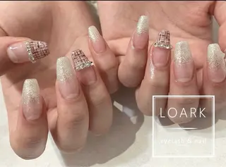 ネイル LOARK nail Rina🫧のネイルデザイン