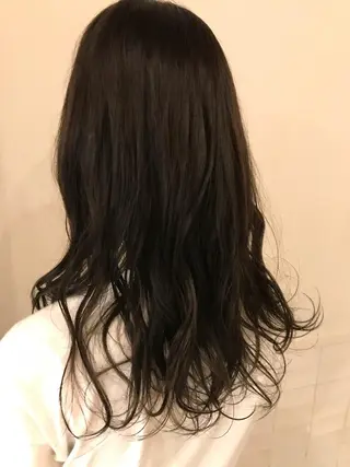 セミロング カラー 切りっぱなしボブ ソノキユウカのヘアスタイル