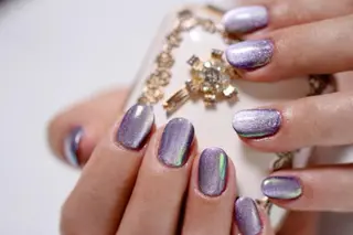 ネイル ママリンド　志村坂上店所属・しみ えんのネイルデザイン