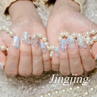 ネイル 🦋 Queenieのネイルデザイン