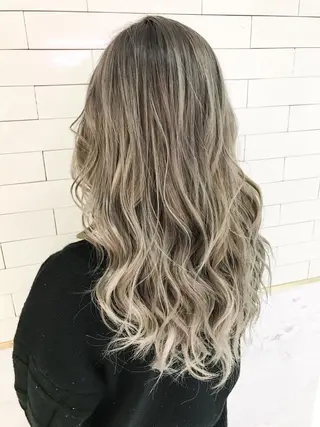 ロング カラー LA KING GINZA TOKYO所属・🧡ショートの達人 🧡SHOのヘアスタイル