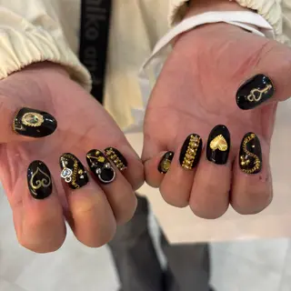 ネイル 栗田 ゆう子のネイルデザイン