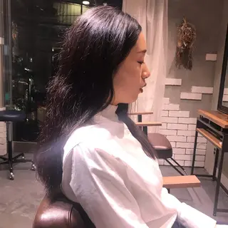 ロング 柔らかブラウン/顔周 りレイヤー♡ユウシのヘアスタイル