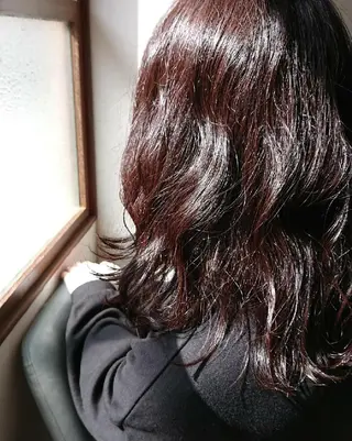 カラー LOREM   rei  のヘアスタイル