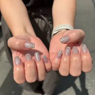 ネイル JILL 河内花園店所属・yuna ⭐︎のネイルデザイン